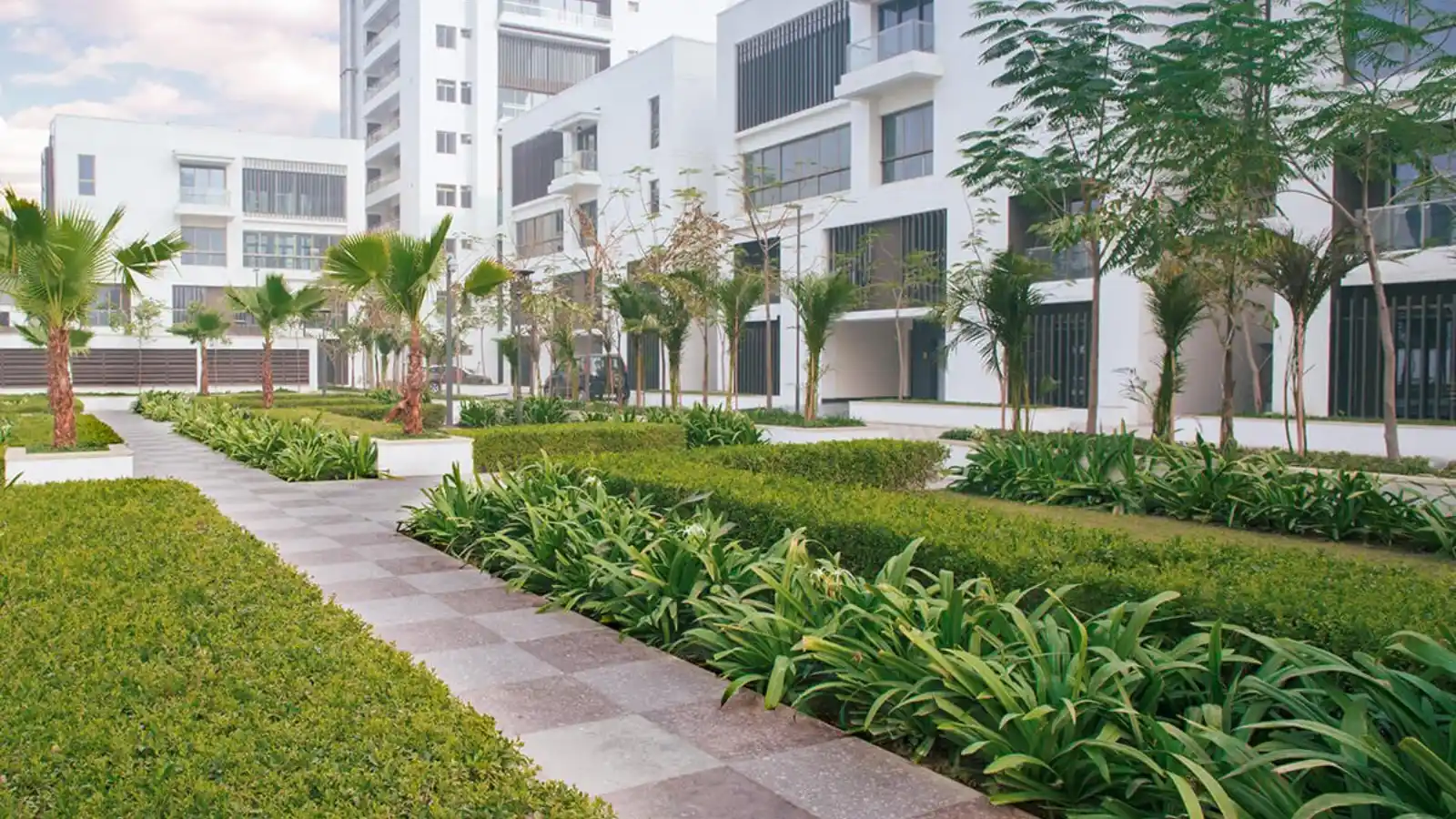 Tata-Primanti-Villas-and-Duplex-In-Sector-2-Gurgaon-Greenery-garden
